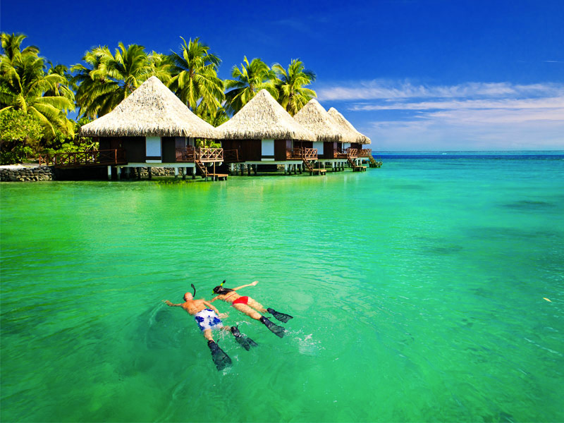 Bora Bora, French Polynesia Romantic Getaway to Celebrate First Anniversary