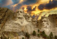 Must See & Visit Attractions in Mount Rushmore